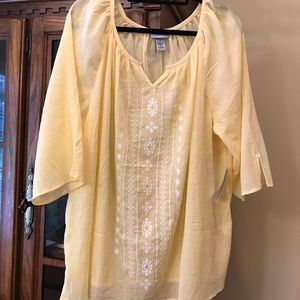 Beautiful Yellow Catherine’s top - NWT - Size 2X